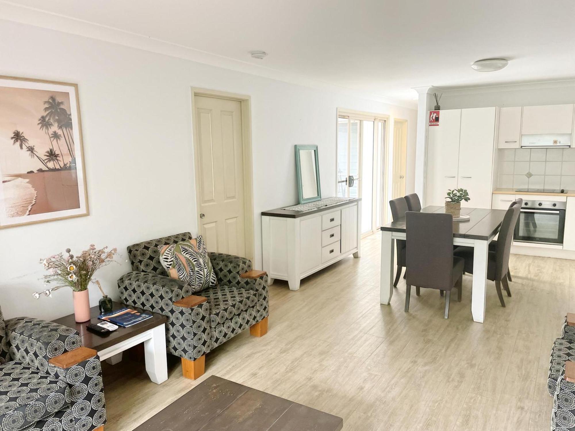 Byron Lakeside Holiday Apartments Byron Bay Exterior foto