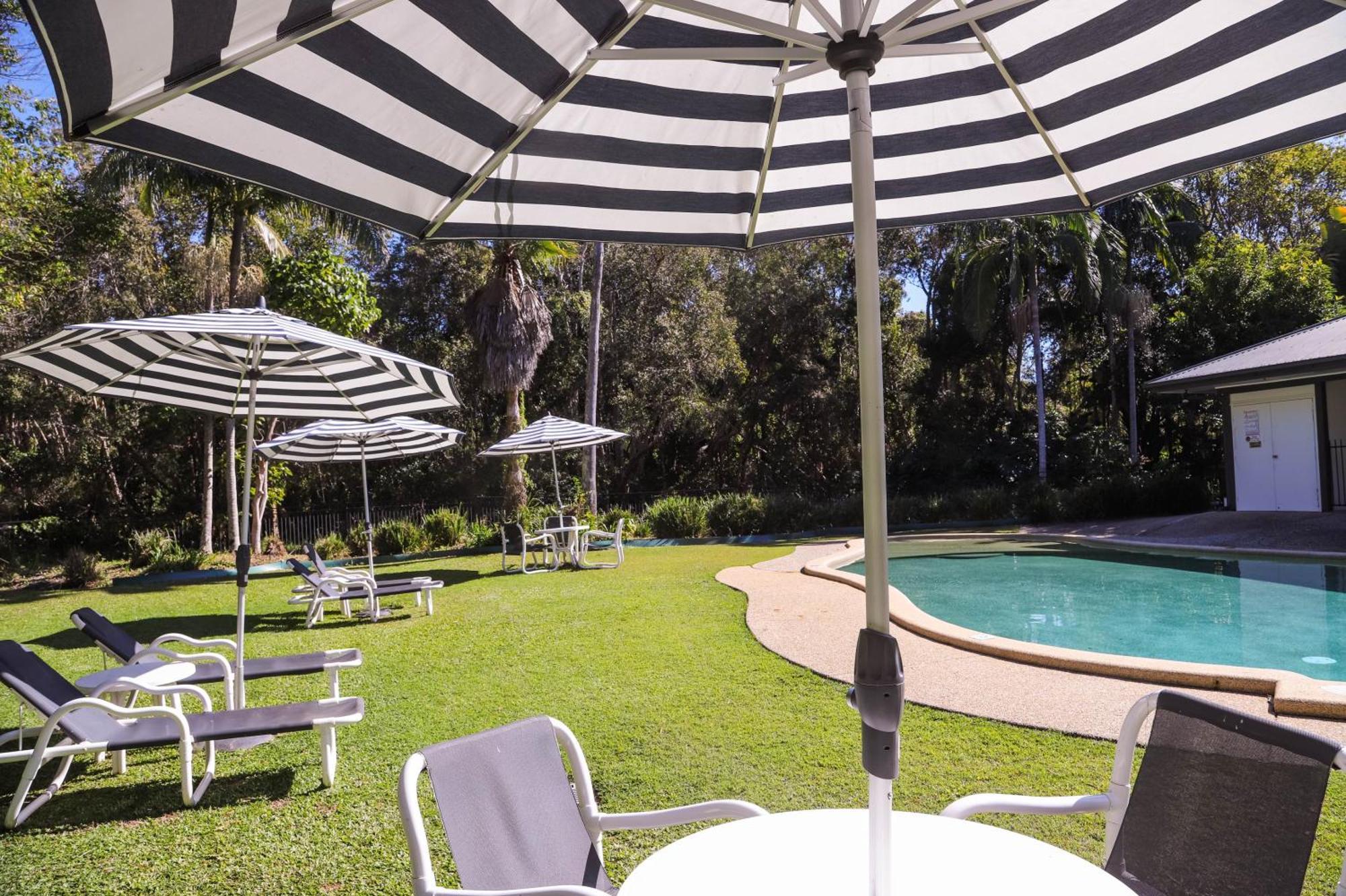Byron Lakeside Holiday Apartments Byron Bay Exterior foto